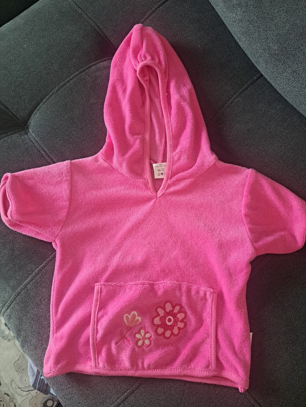 Kids Pink Hooded Short-Sleeve Pullover with Floral Pocket